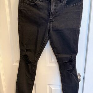 Black Distressed Women's Jeans